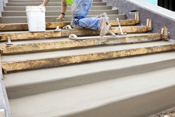 Concrete Steps Pouring in Ventura