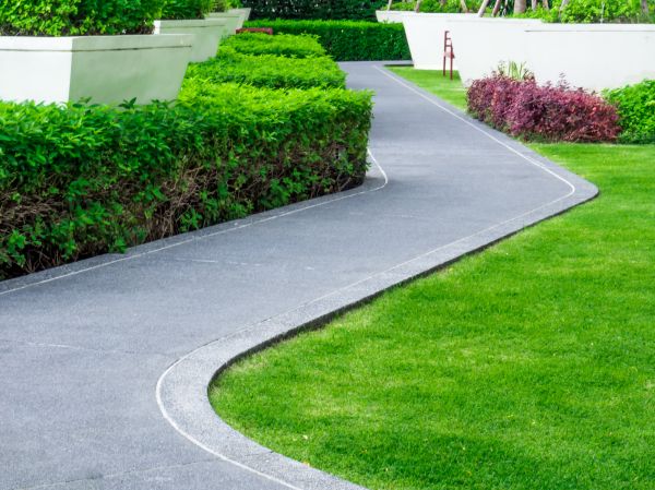 Walkway Curb Installation in Ventura