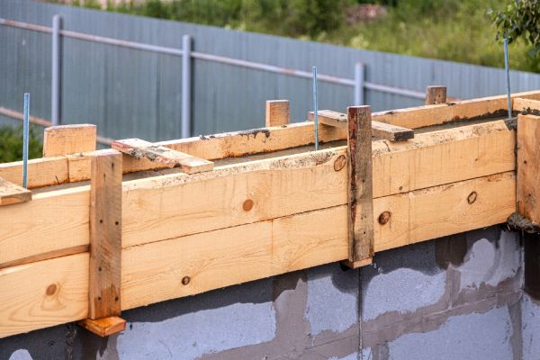 Poured Wall Construction in Ventura