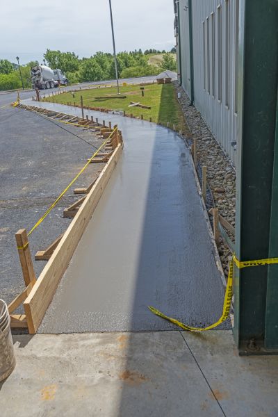 Cost of Concrete Sidewalk Paving in Ventura